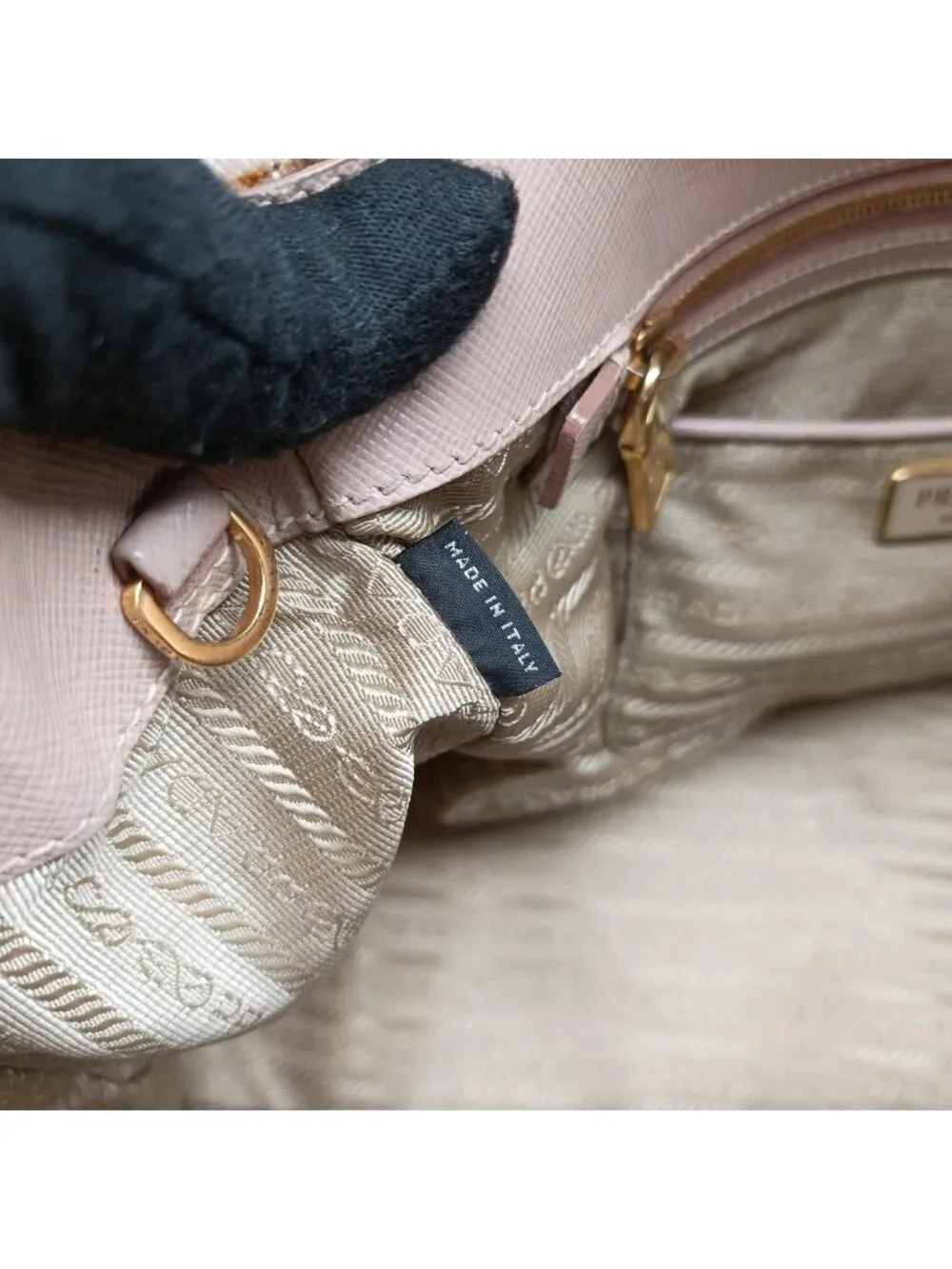 Prada Galleria Pink Saffiano Leather 25 Handbag